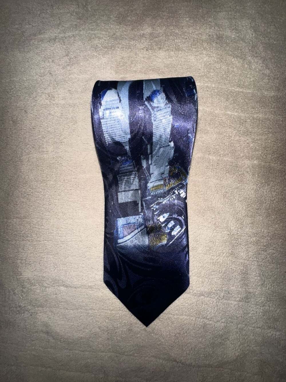 Fratello Hand Made Cityscape Skyline Print Necktie